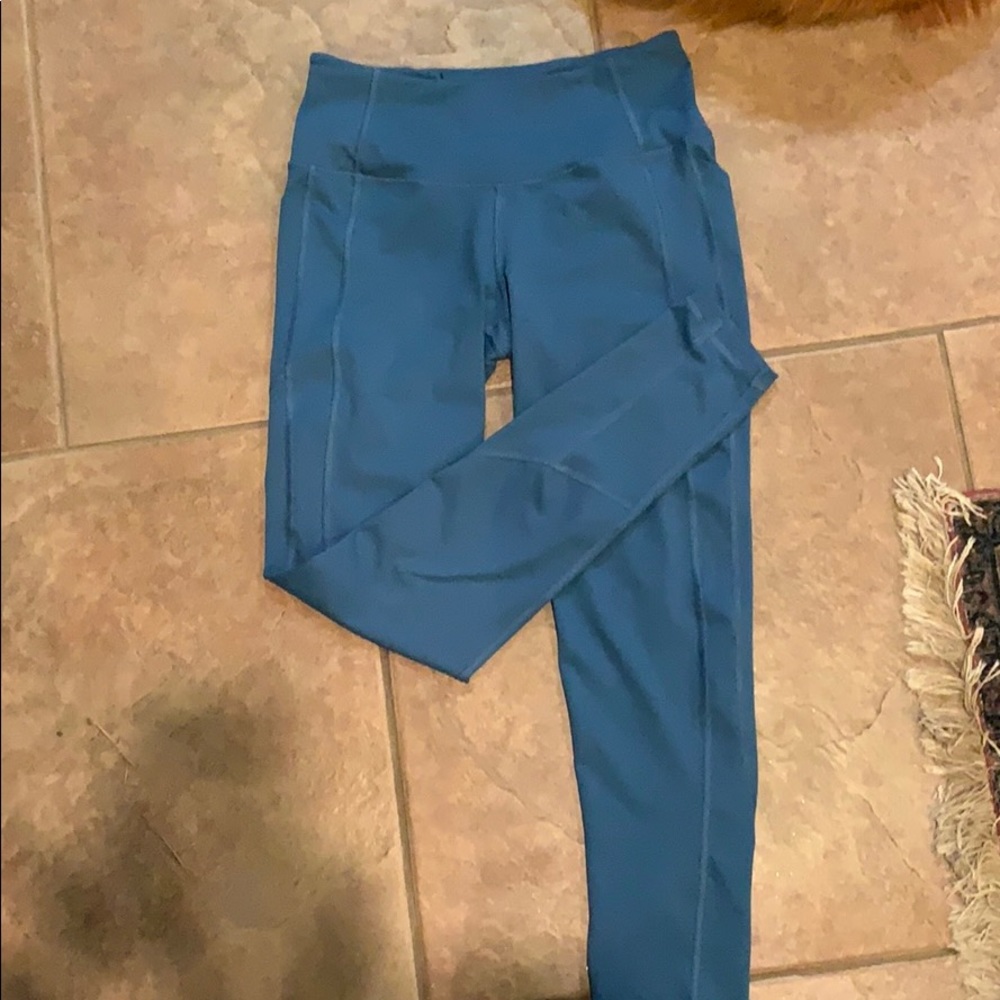 Victoria secret sport leggings, size 10/M